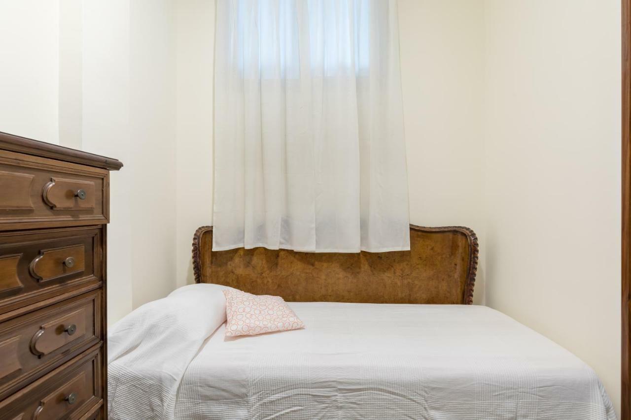 Appartement Hortis Apartment, 5 Persone, 2 Camere, Balcone, Metro C E Tram Per Il Centro *